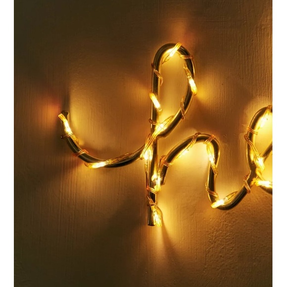 Urban Outfitters “hello” light sculpture - Picture 3 of 4